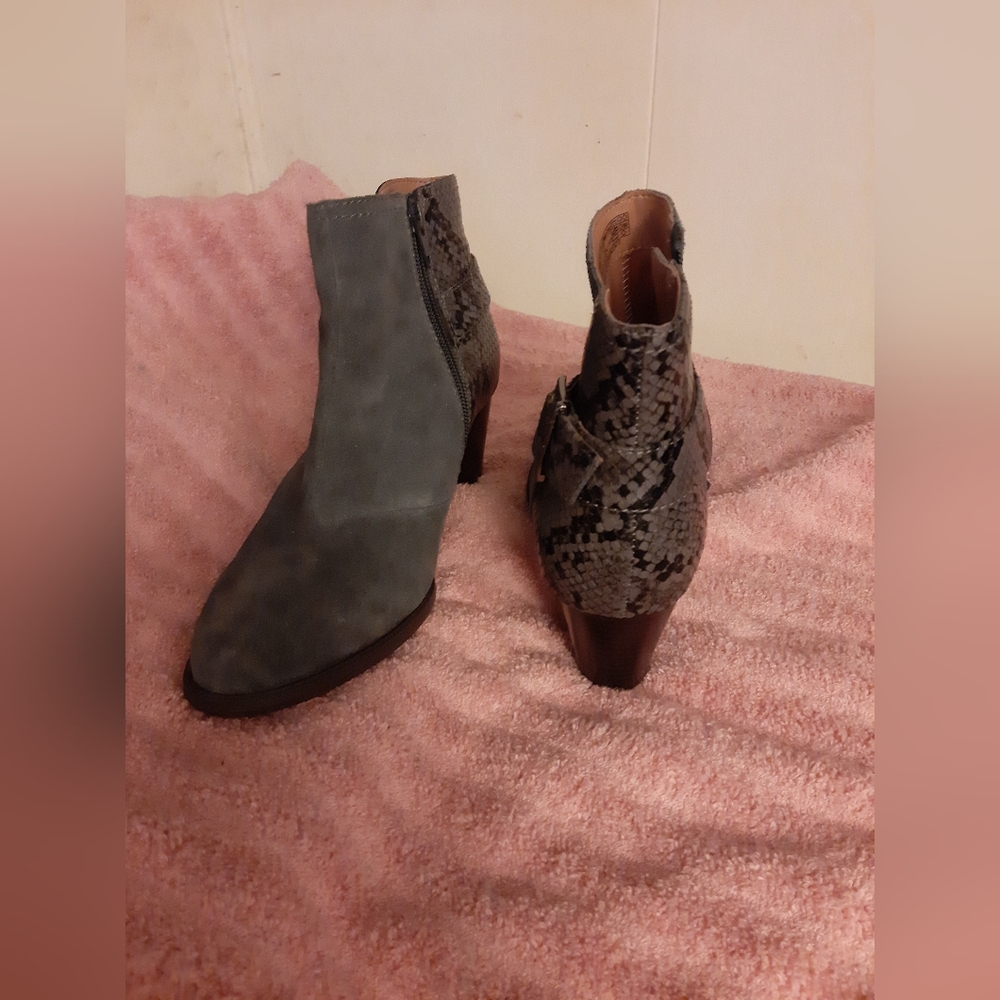 Vionic women's ankle boots